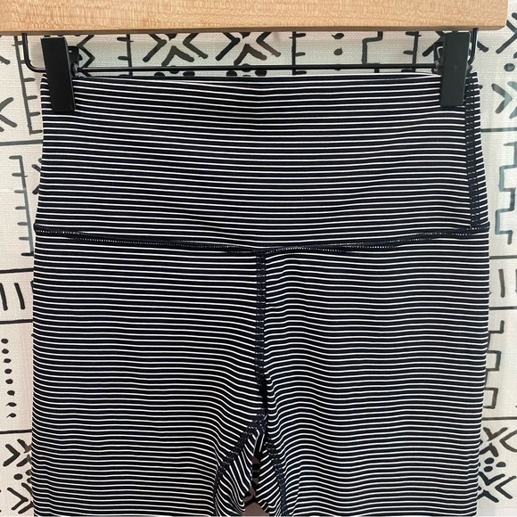 Lululemon‎ Striped Leggings - Picture 2 of 8
